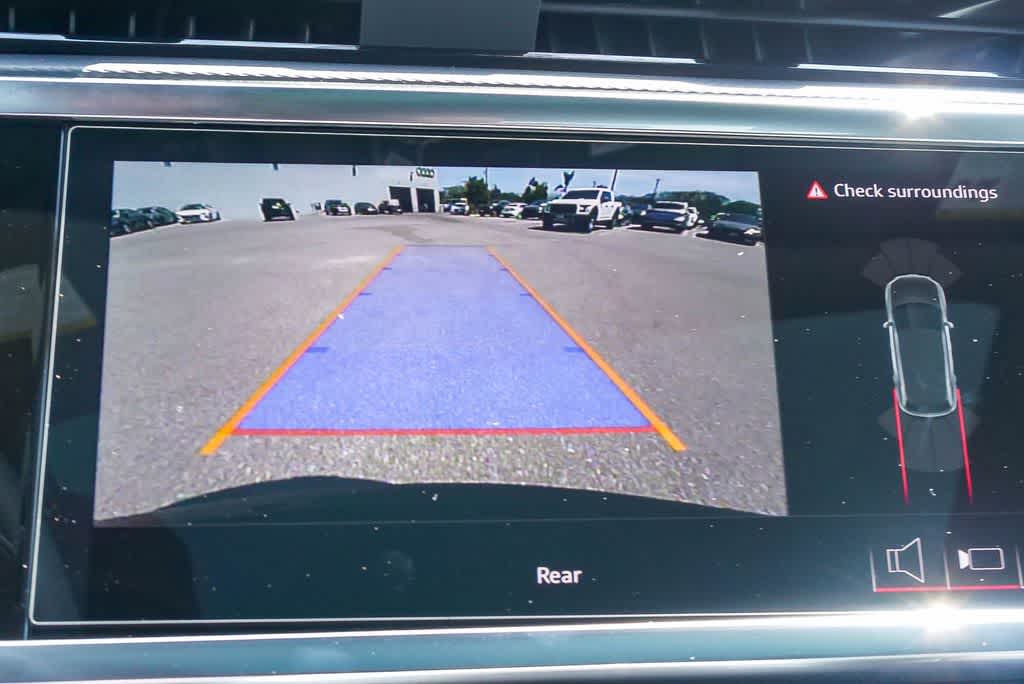 Thumbnail: 2025 Audi Q3 - 25