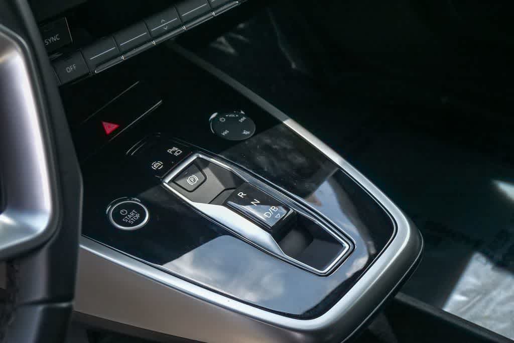 Thumbnail: 2023 Audi Q4 e-tron - 19