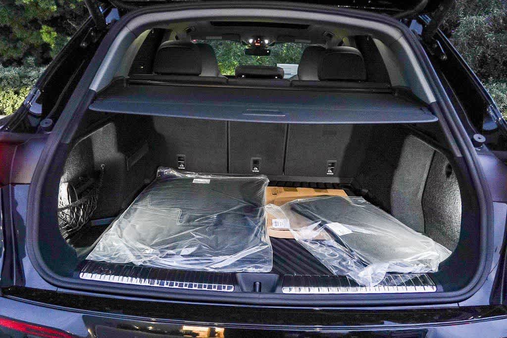 Thumbnail: 2025 Audi Q5 - 29