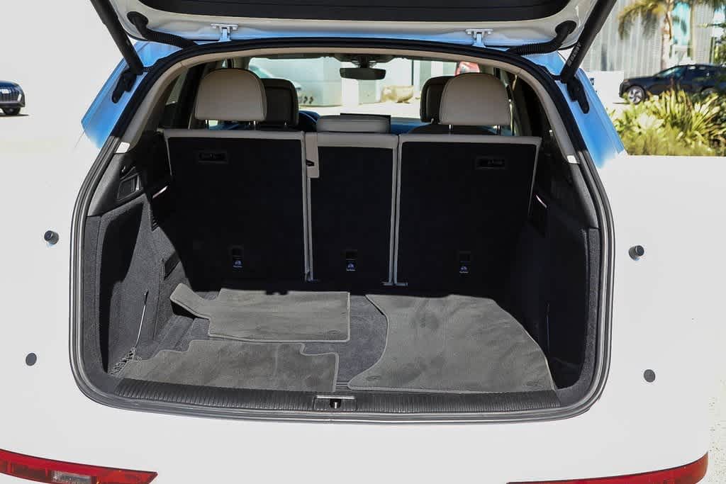 Thumbnail: 2023 Audi Q5 - 23