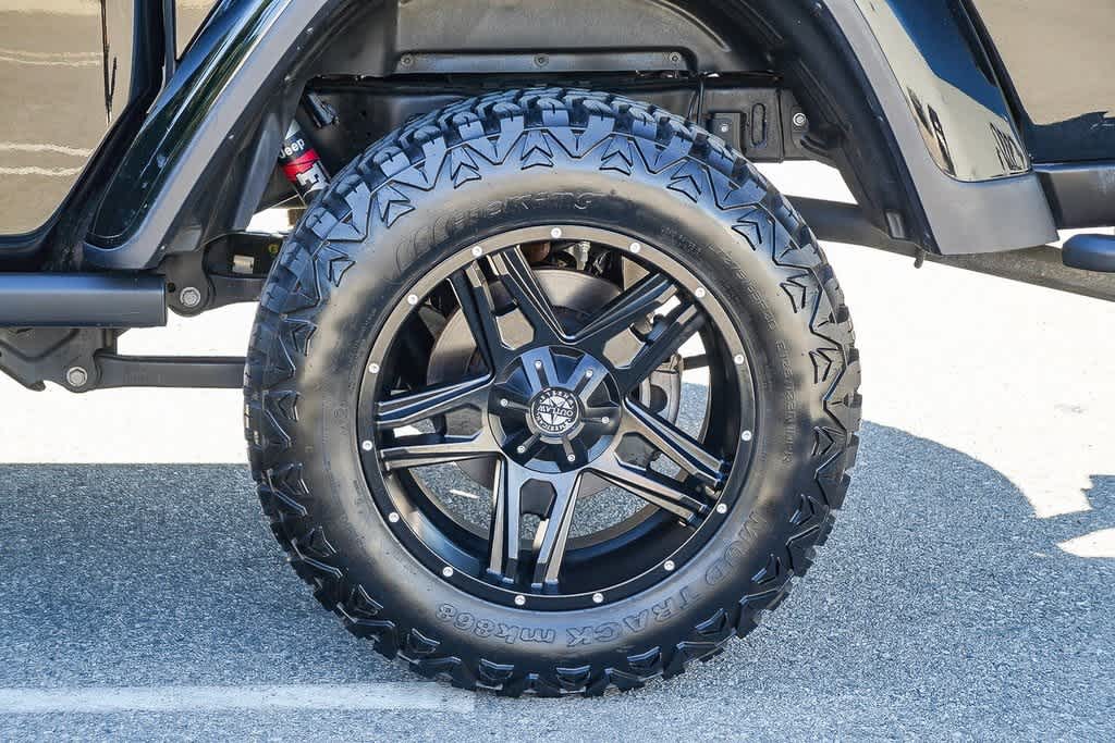 Thumbnail: 2020 Jeep Gladiator - 11