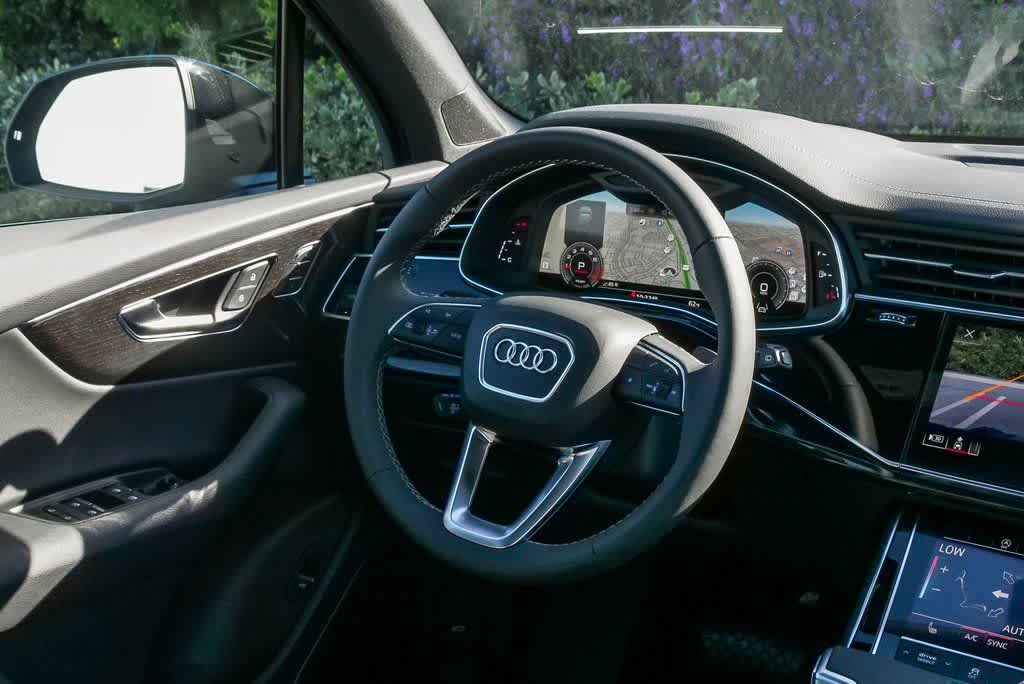 Thumbnail: 2026 Audi Q7 - 14