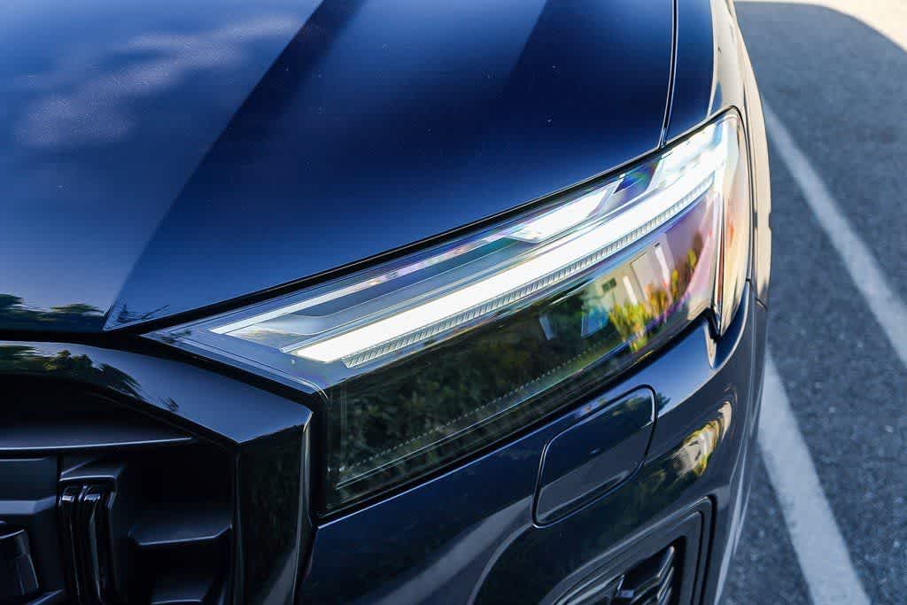 Thumbnail: 2026 Audi Q7 - 8