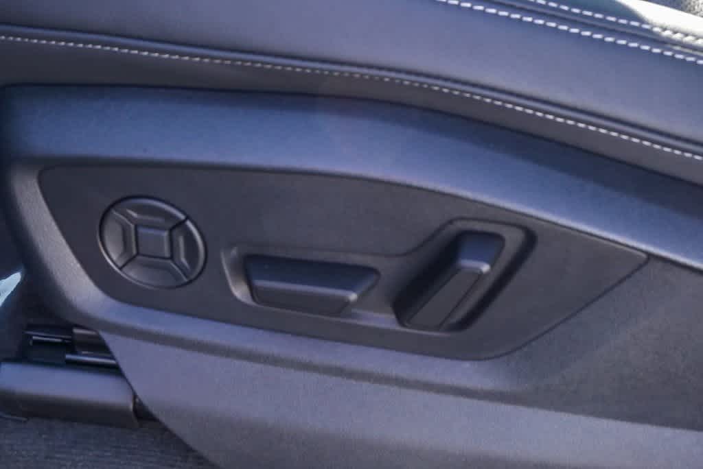 Thumbnail: 2026 Audi Q8 - 19