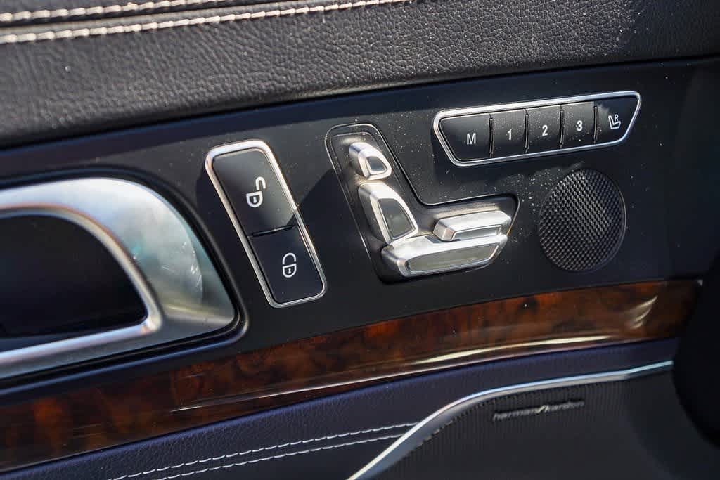 Thumbnail: 2013 Mercedes-Benz SL-Class - 22