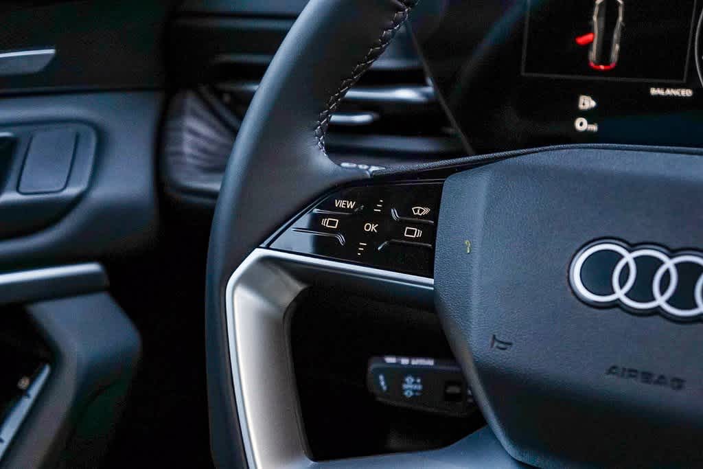 Thumbnail: 2025 Audi Q5 - 16