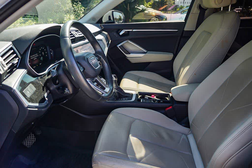 Thumbnail: 2022 Audi Q3 - 17