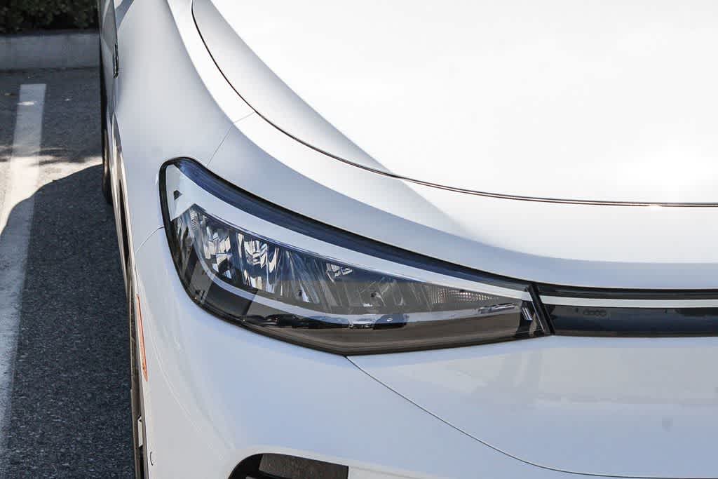 Thumbnail: 2023 Volkswagen ID.4 - 4