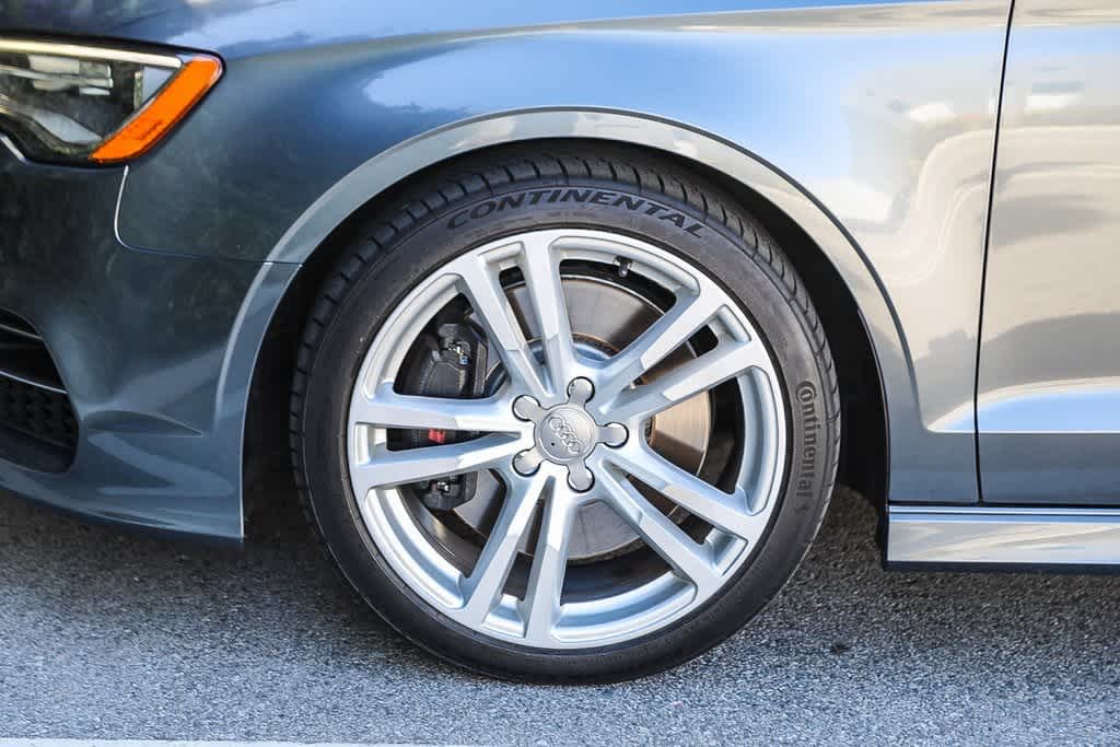 Thumbnail: 2016 Audi S3 - 9