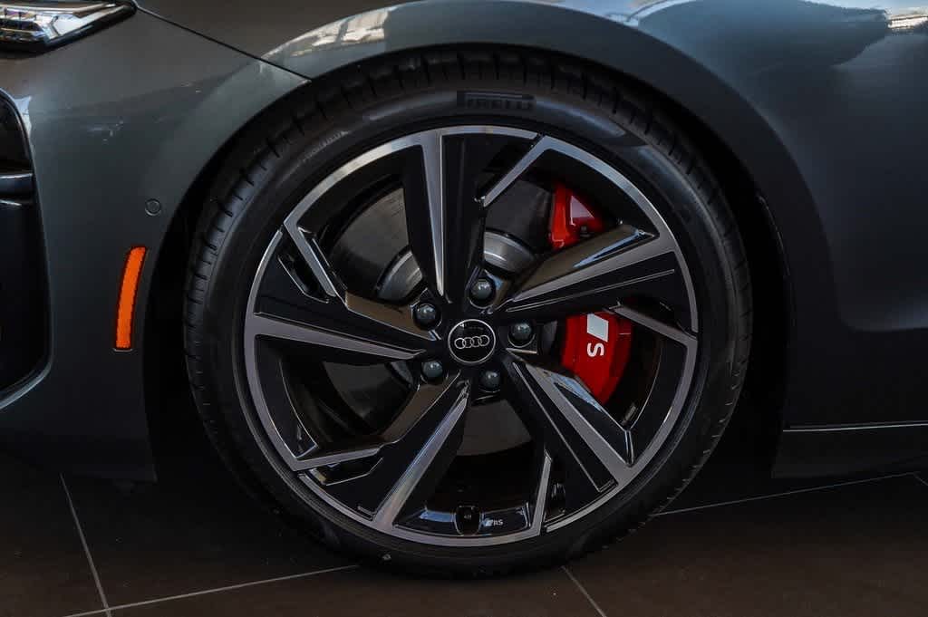 Thumbnail: 2025 Audi e-tron S - 10