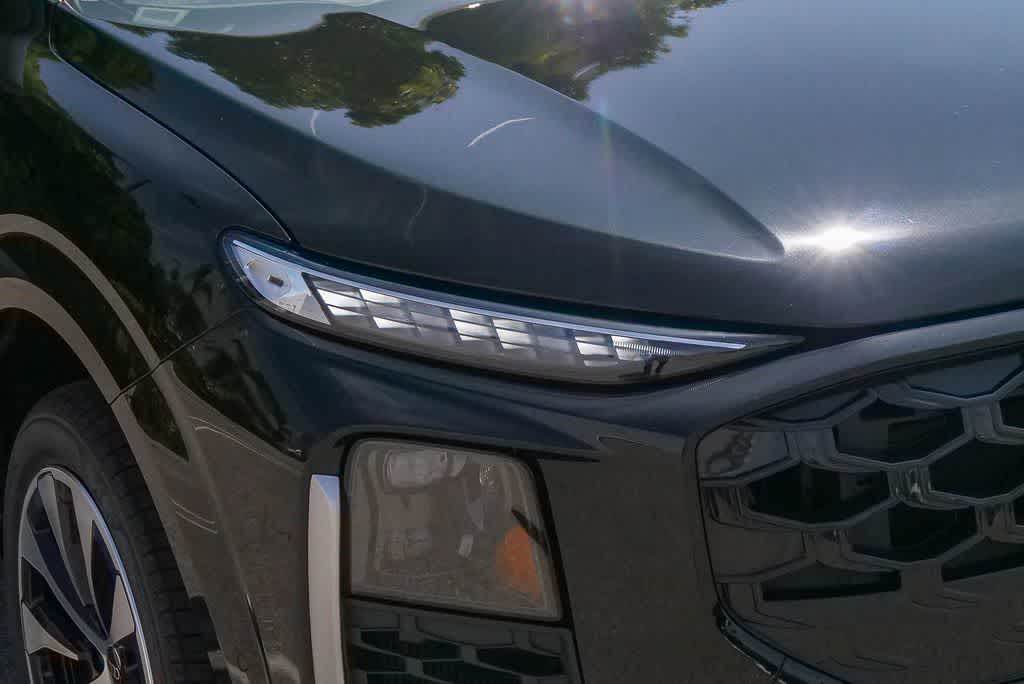 Thumbnail: 2026 Audi Q3 - 4