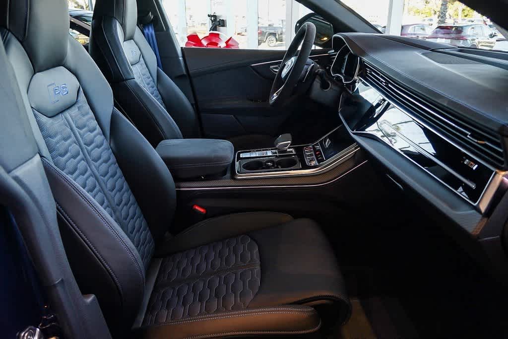 Thumbnail: 2026 Audi RS Q8 - 19