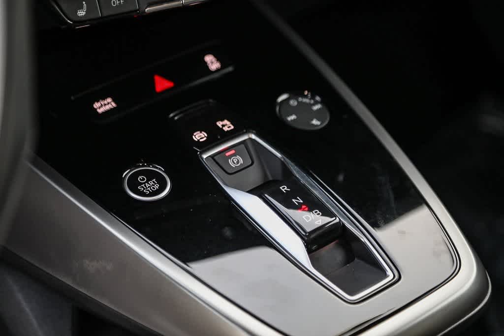 Thumbnail: 2023 Audi Q4 e-tron - 19