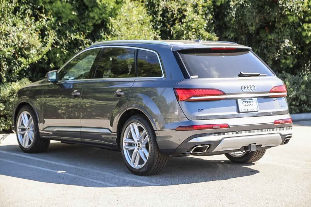 Thumbnail: 2025 Audi Q7 - 6