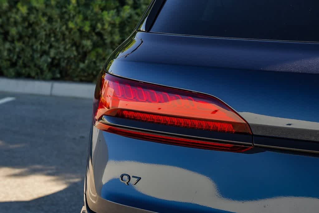 Thumbnail: 2026 Audi Q7 - 7