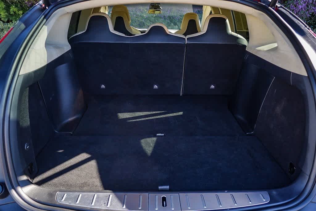 Thumbnail: 2019 Tesla Model X - 29