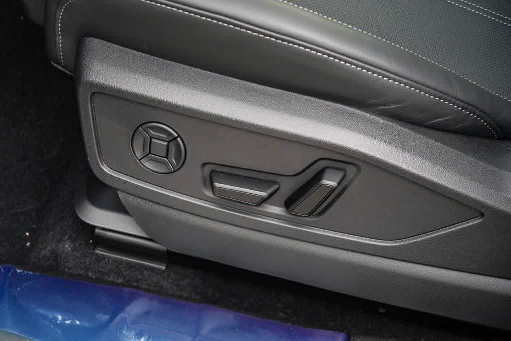 Thumbnail: 2025 Audi Q5 - 24