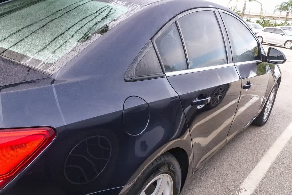 Thumbnail: 2016 Chevrolet Cruze - 17