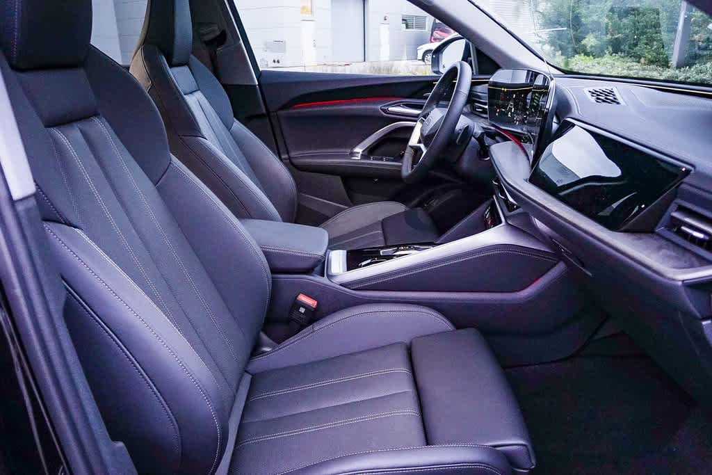 Thumbnail: 2025 Audi Q5 - 19