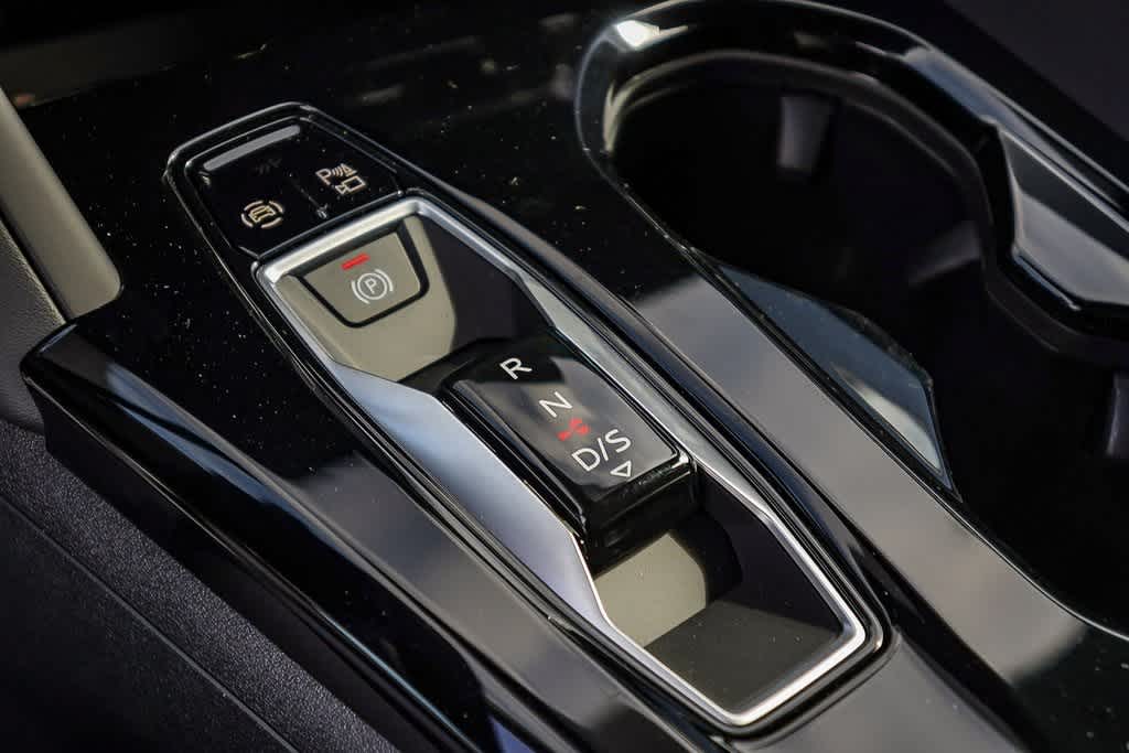 Thumbnail: 2025 Audi Q5 - 21