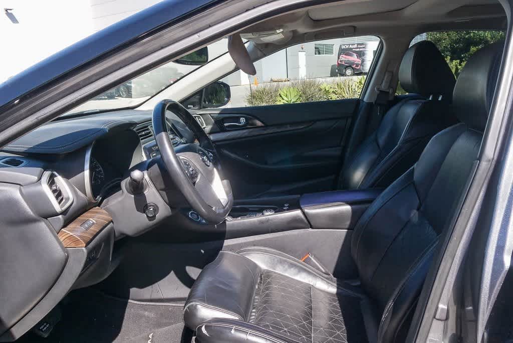 Thumbnail: 2018 Nissan Maxima - 17