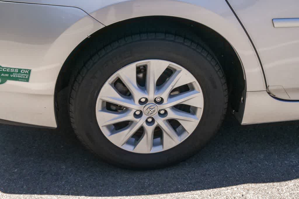 Thumbnail: 2014 Toyota Prius - 6