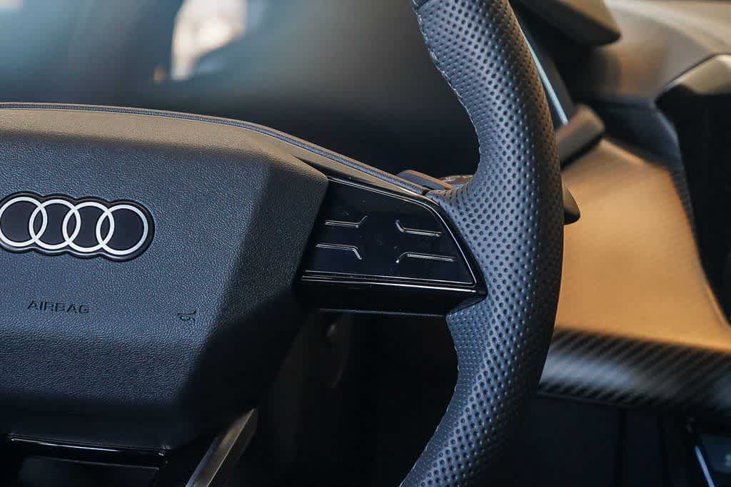 Thumbnail: 2026 Audi e-tron GT - 17