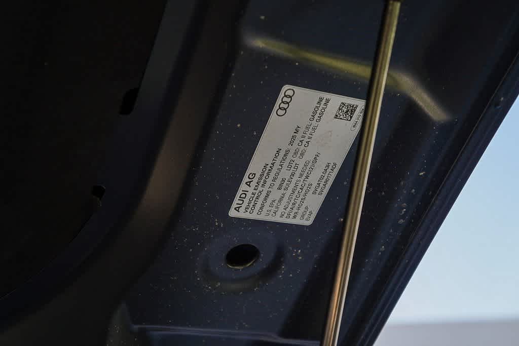 Thumbnail: 2025 Audi Q5 - 30