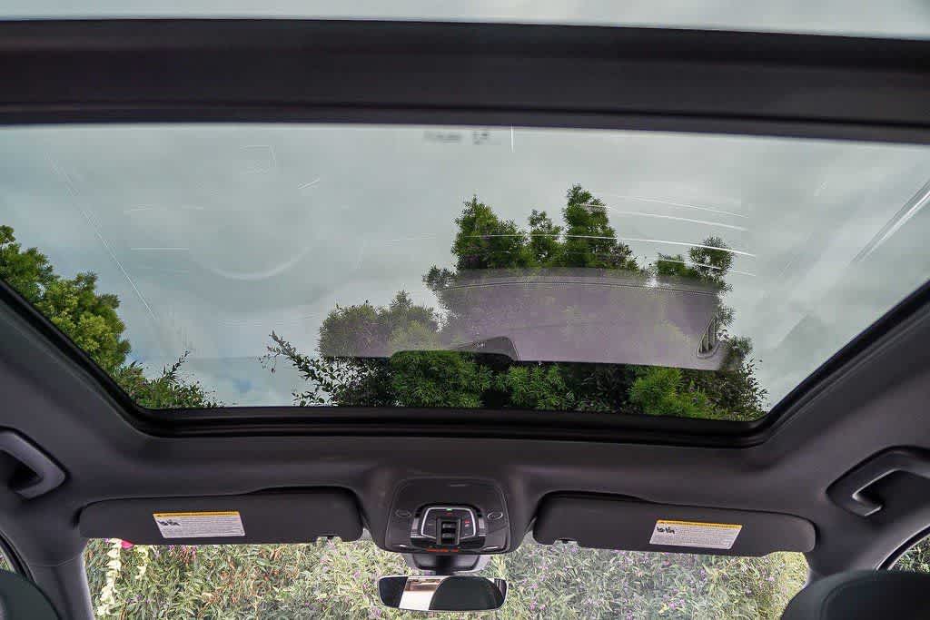 Thumbnail: 2025 Audi Q7 - 18