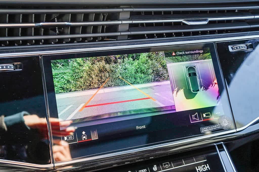 Thumbnail: 2026 Audi Q8 - 27