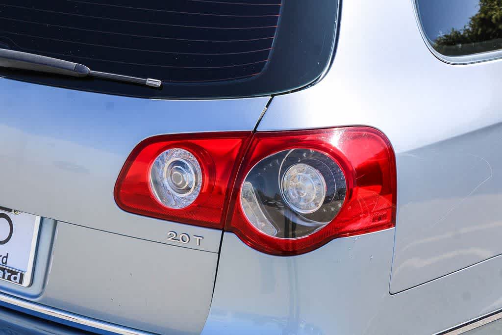 Thumbnail: 2007 Volkswagen Passat - 10