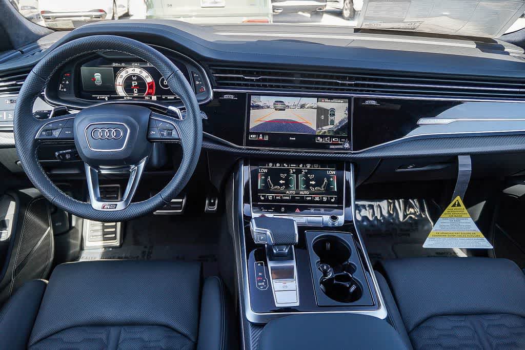 Thumbnail: 2026 Audi RS Q8 - 12