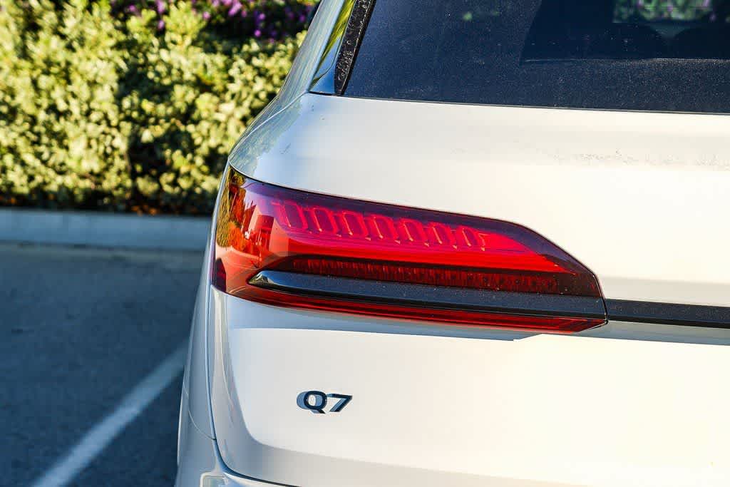 Thumbnail: 2026 Audi Q7 - 7