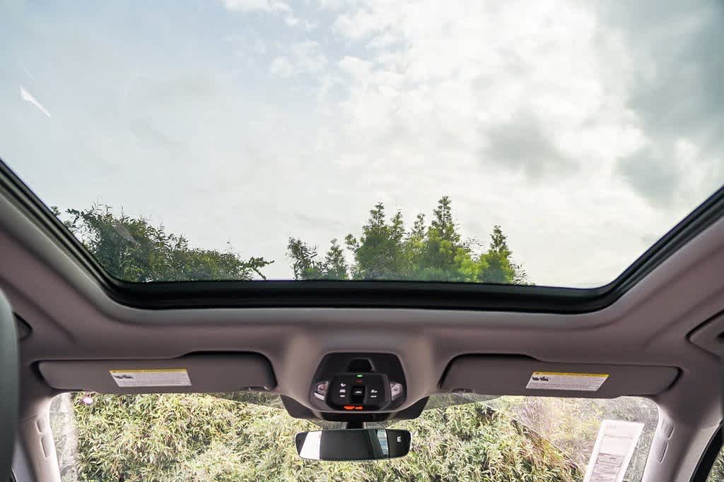 Thumbnail: 2025 Audi Q5 - 18