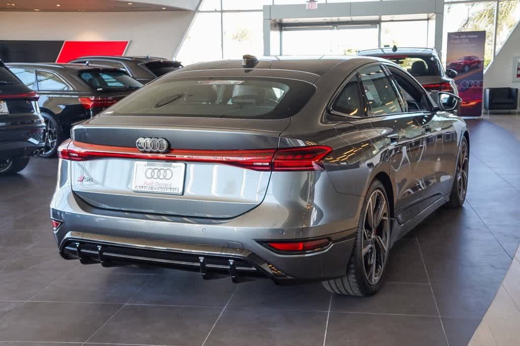 Thumbnail: 2025 Audi e-tron S - 4