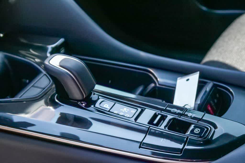 Thumbnail: 2024 Toyota Crown - 13
