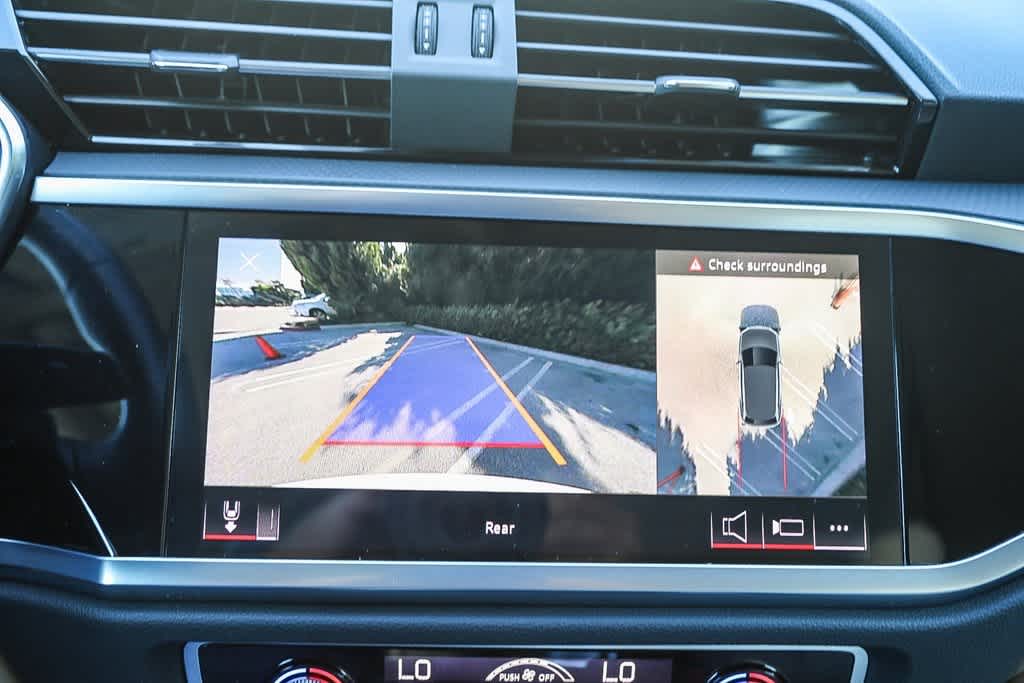 Thumbnail: 2022 Audi Q3 - 22