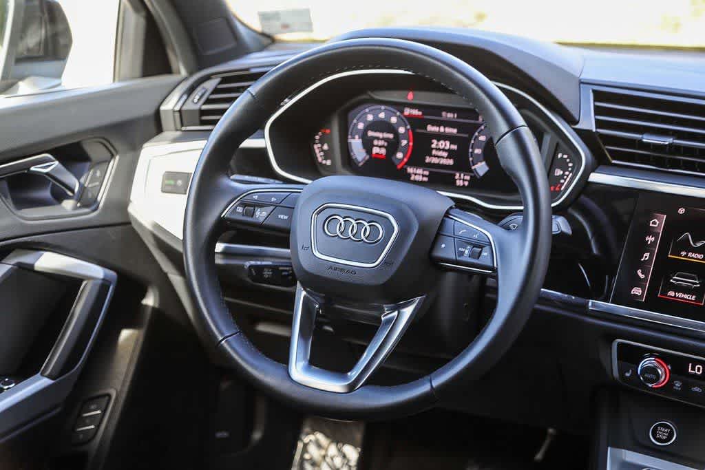 Thumbnail: 2024 Audi Q3 - 12