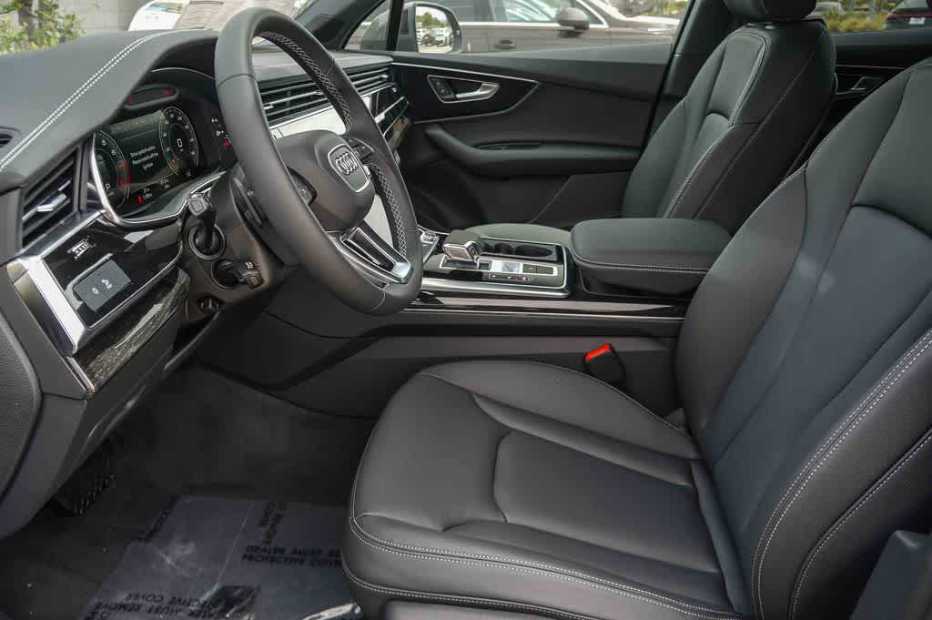 Thumbnail: 2026 Audi Q7 - 20