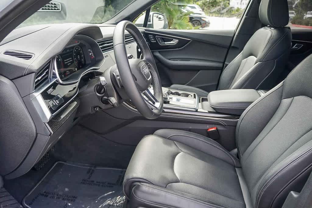 Thumbnail: 2025 Audi Q7 - 20