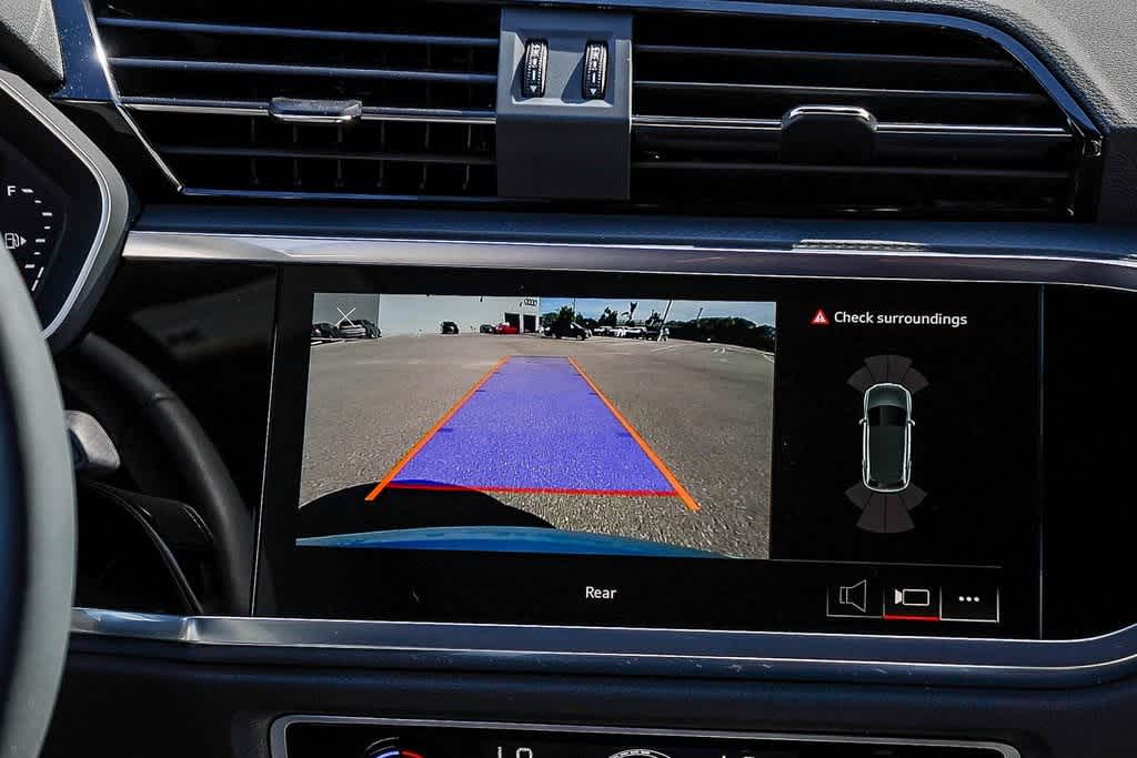 Thumbnail: 2023 Audi Q3 - 14