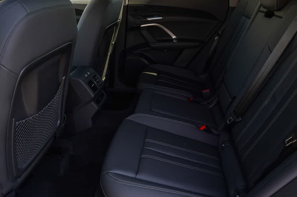 Thumbnail: 2026 Audi Q5 - 21