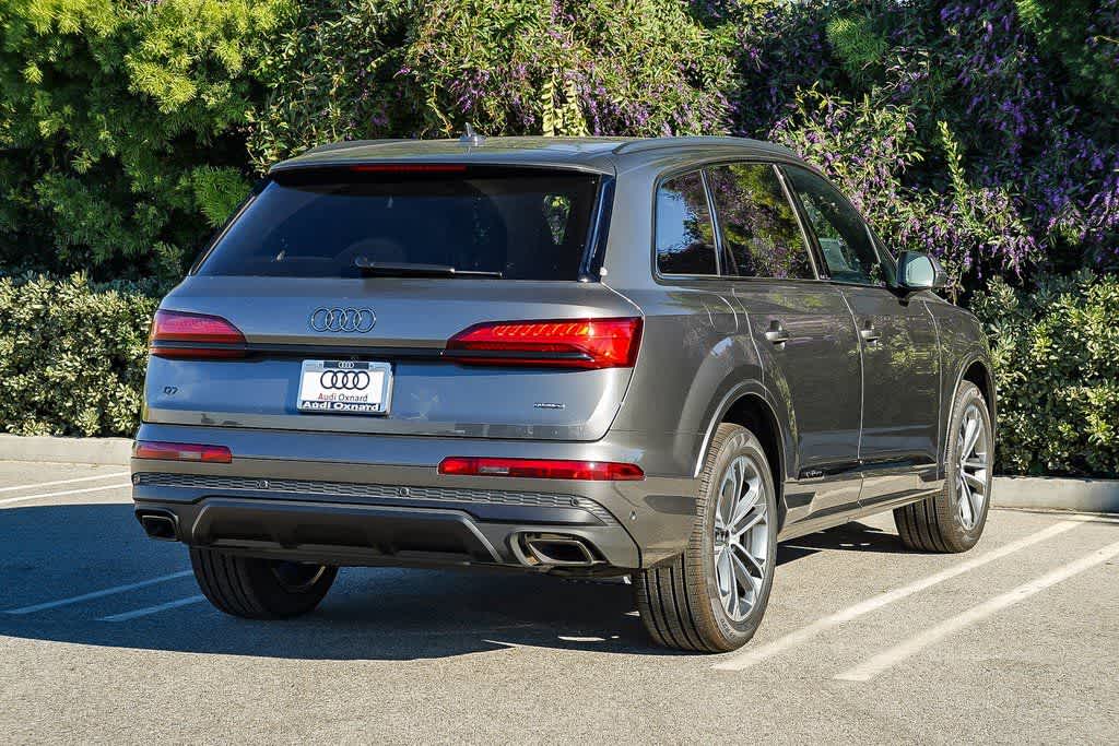 Thumbnail: 2026 Audi Q7 - 4