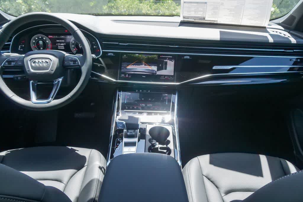 Thumbnail: 2026 Audi Q7 - 12