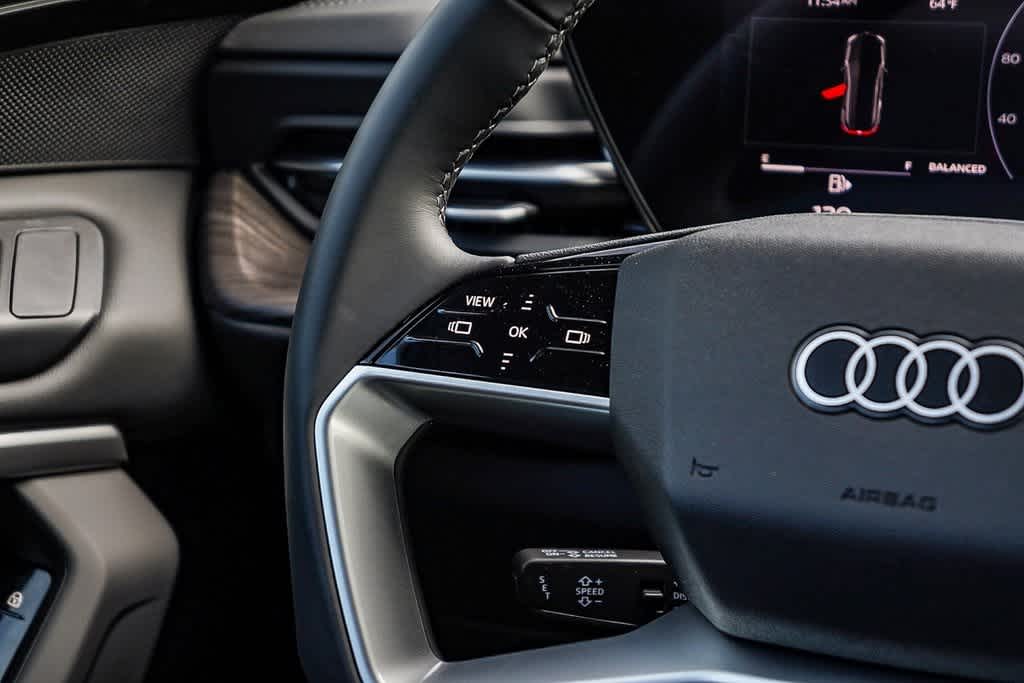 Thumbnail: 2025 Audi Q5 - 16