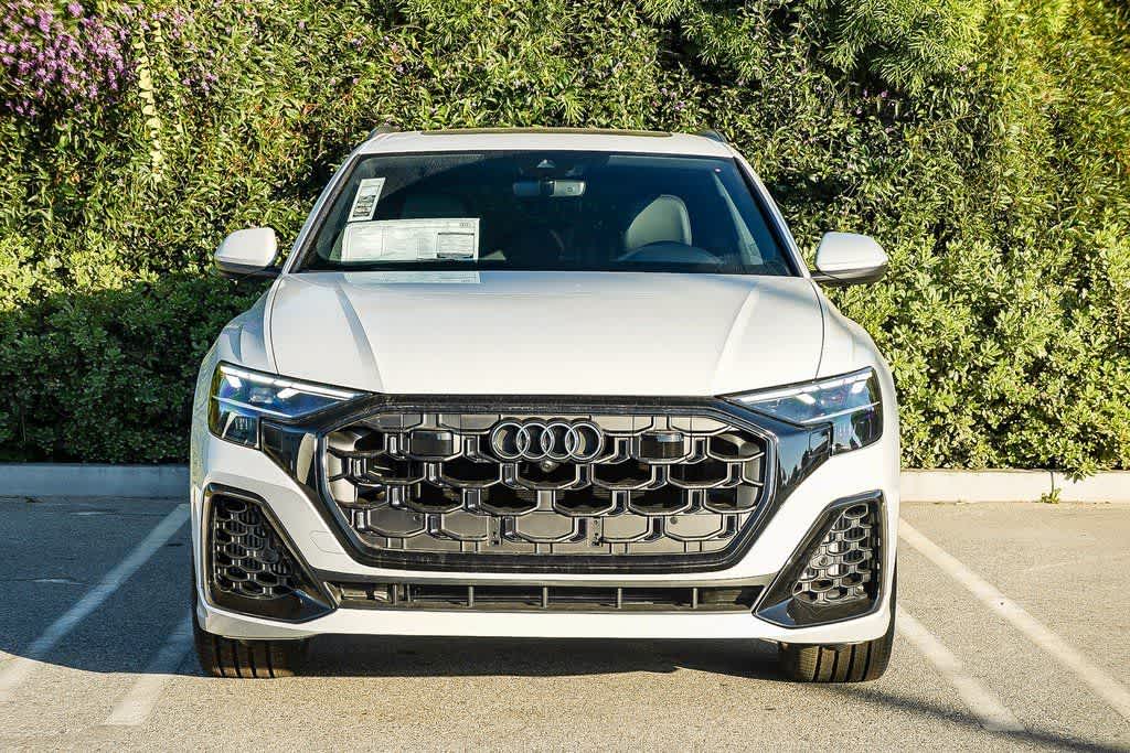 Thumbnail: 2026 Audi Q8 - 2