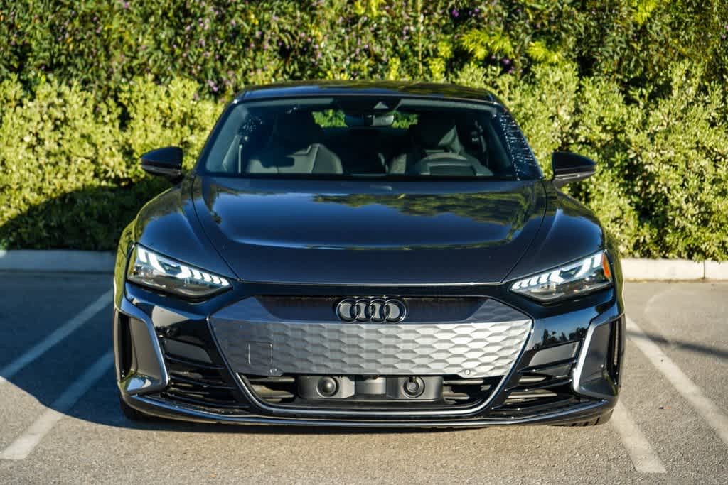 Thumbnail: 2024 Audi e-tron GT - 2