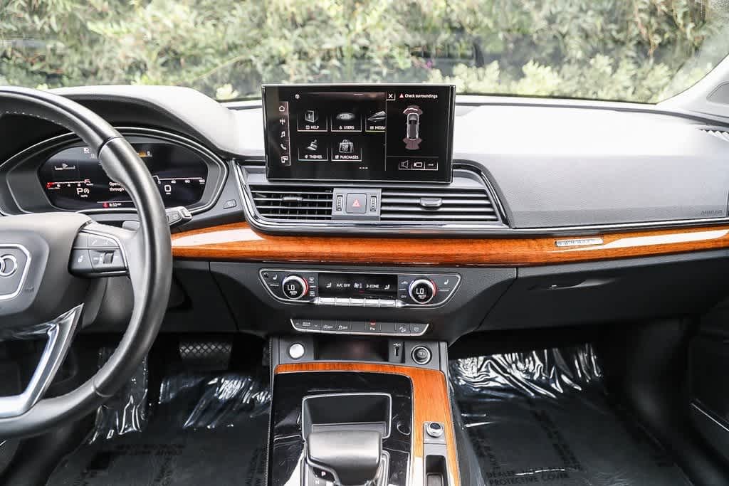 Thumbnail: 2023 Audi Q5 - 12