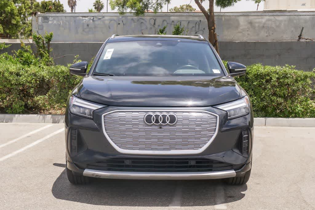 Thumbnail: 2023 Audi Q4 e-tron - 2