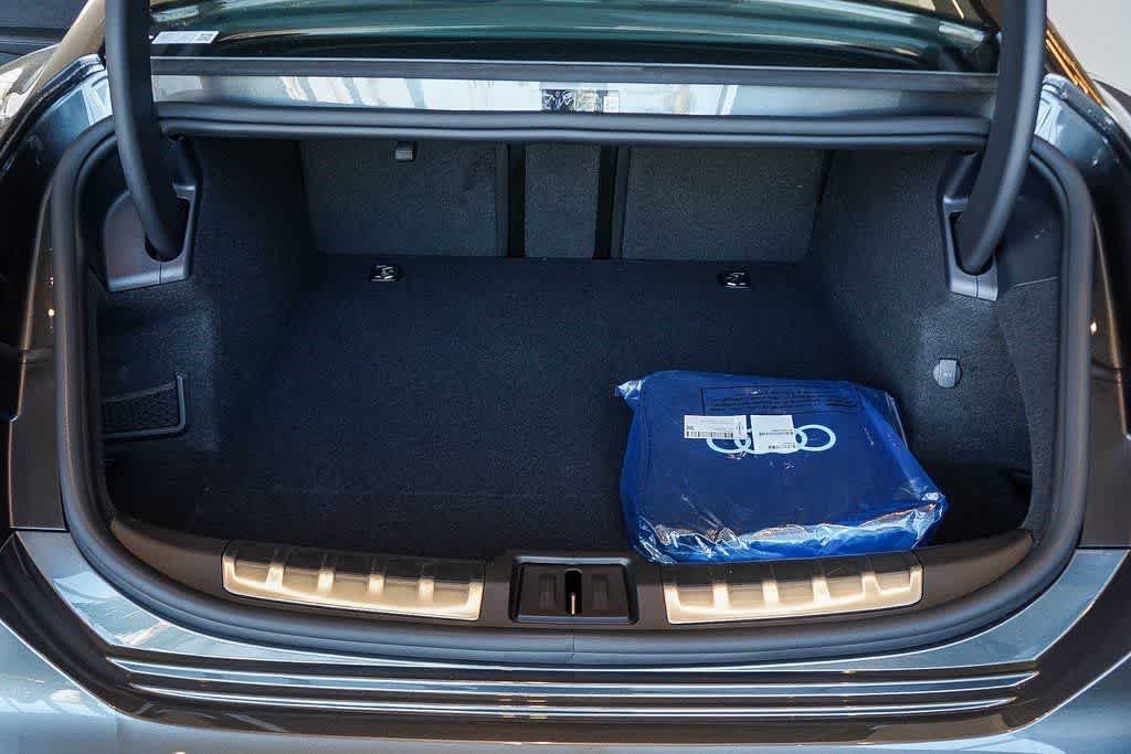 Thumbnail: 2026 Audi e-tron GT - 28